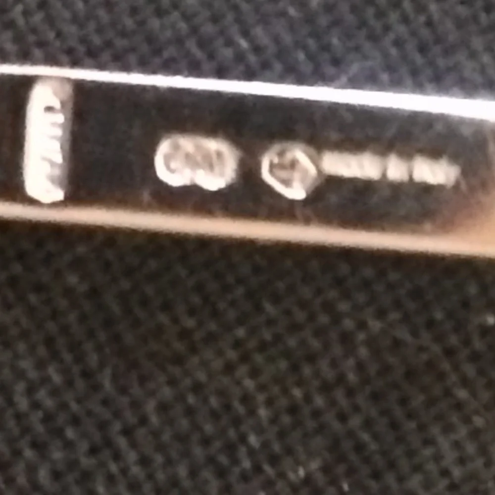 GUCCI Lariat 18k White Gold 20mm Lariat Necklace - Picture 4 of 8